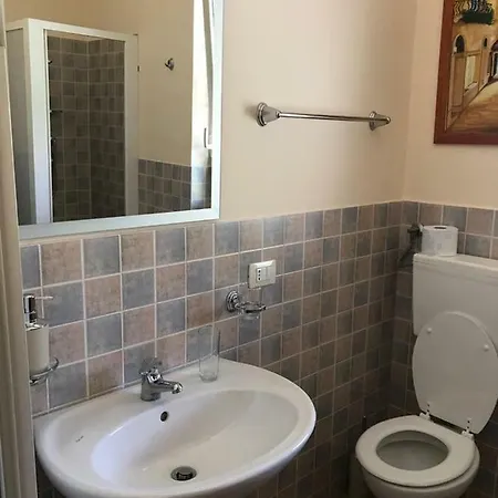 Apartment Giardino - Poggio Del Casale - Affittacamere - Landlords